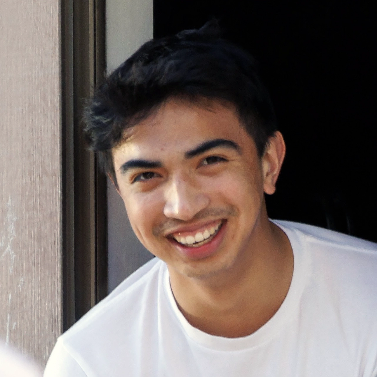 Kachemak Bay Wilderness Lodge Team Memeber Jayson Ramos